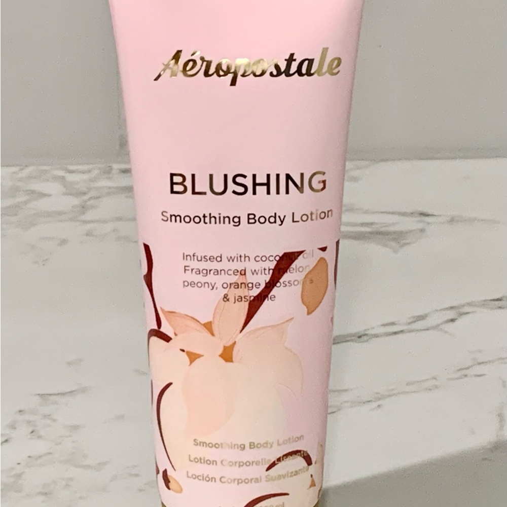 Aeropostale Blushing, hydrating body lotion
